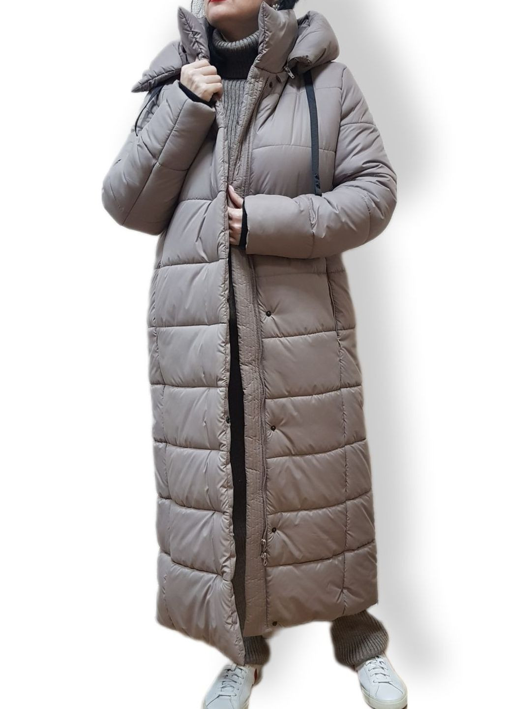 Бежевая зимняя зимняя куртка-пуховик Fashion Club