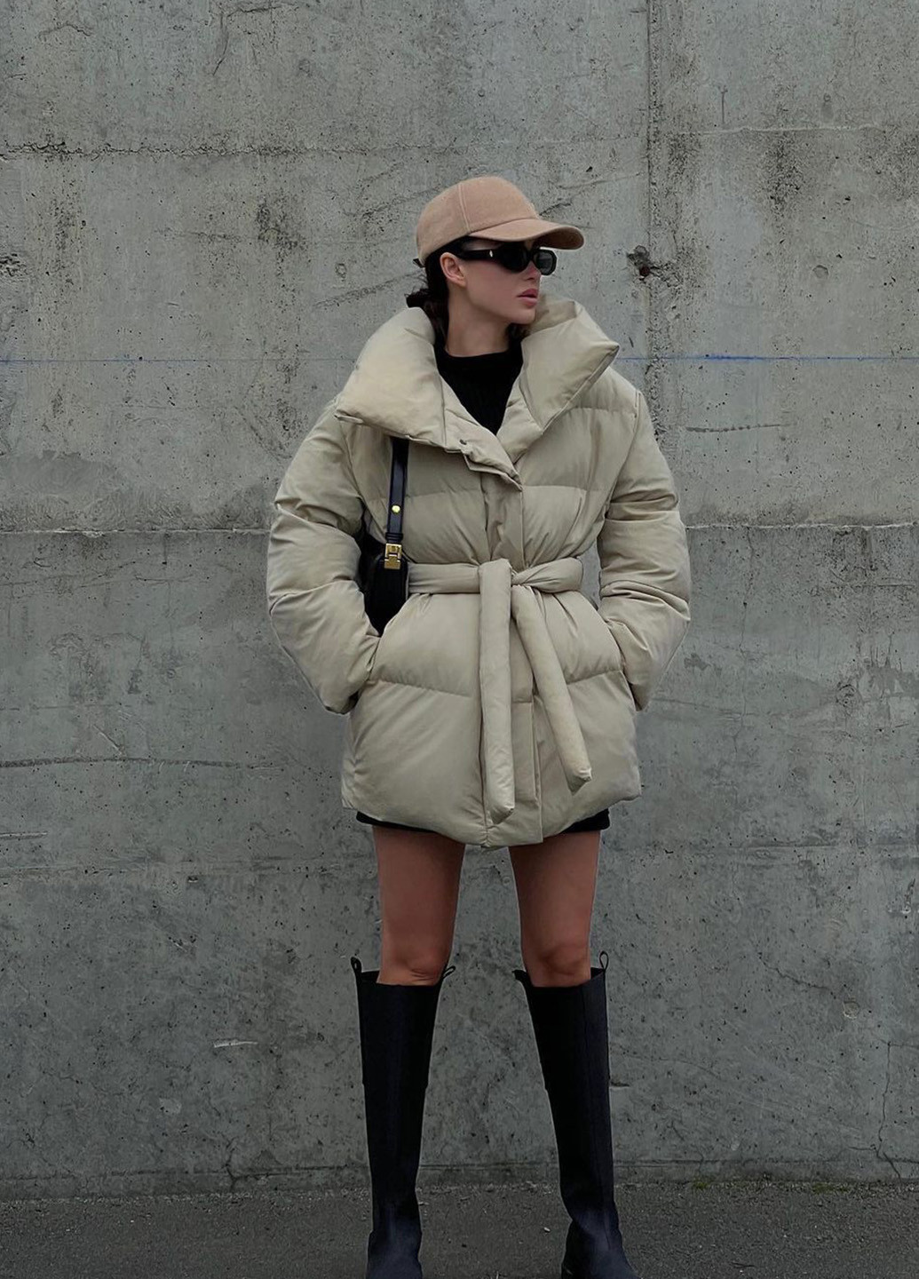 Бежева зимня куртка жіноча зимова пуховик на лебединому пуху к-015 бежевий SoulKiss k-015