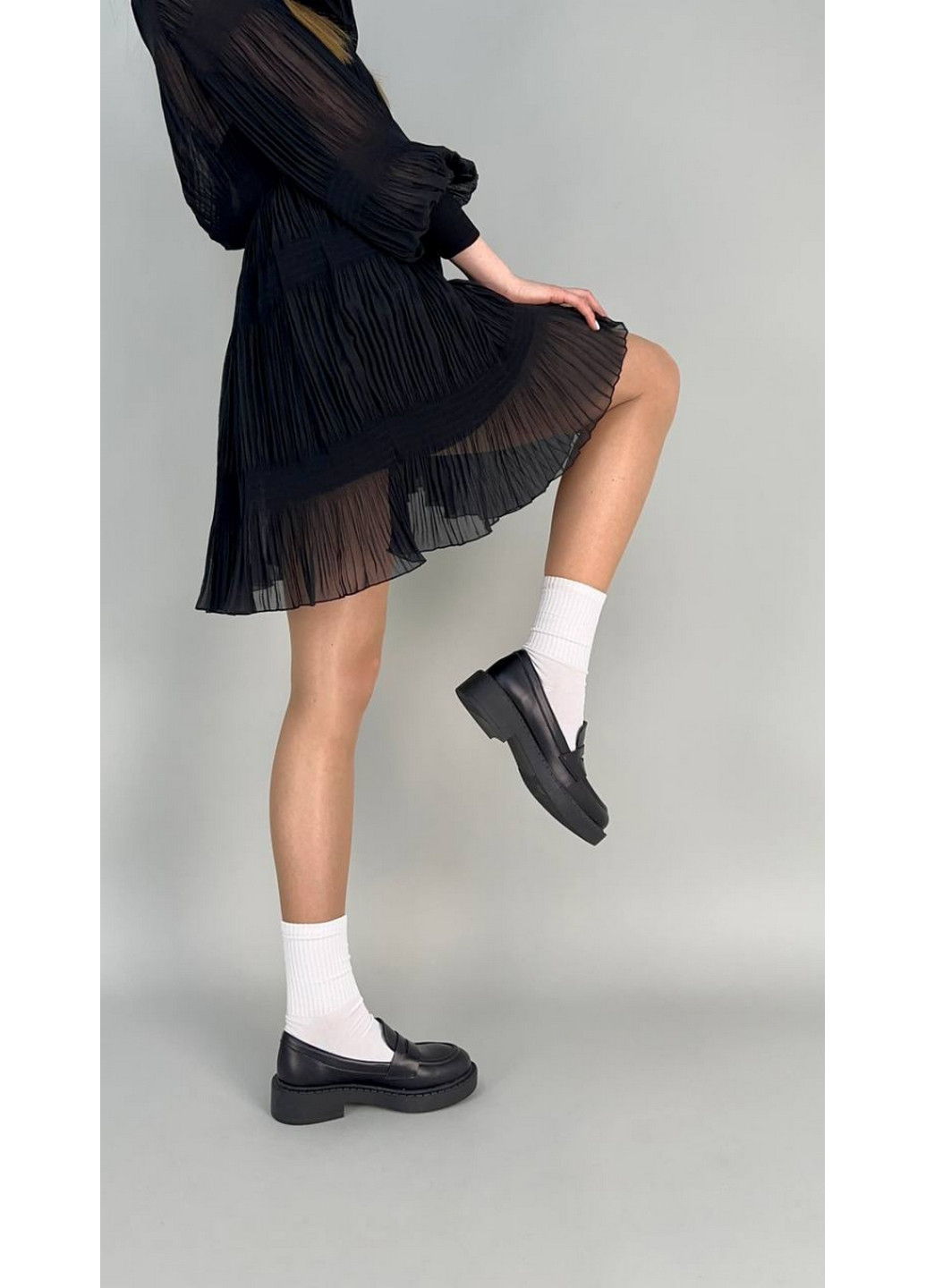 VZUTIK Жіночі шкіряні лофери 39 чорний з натуральна шкіра, україна — демісезон (262374961)