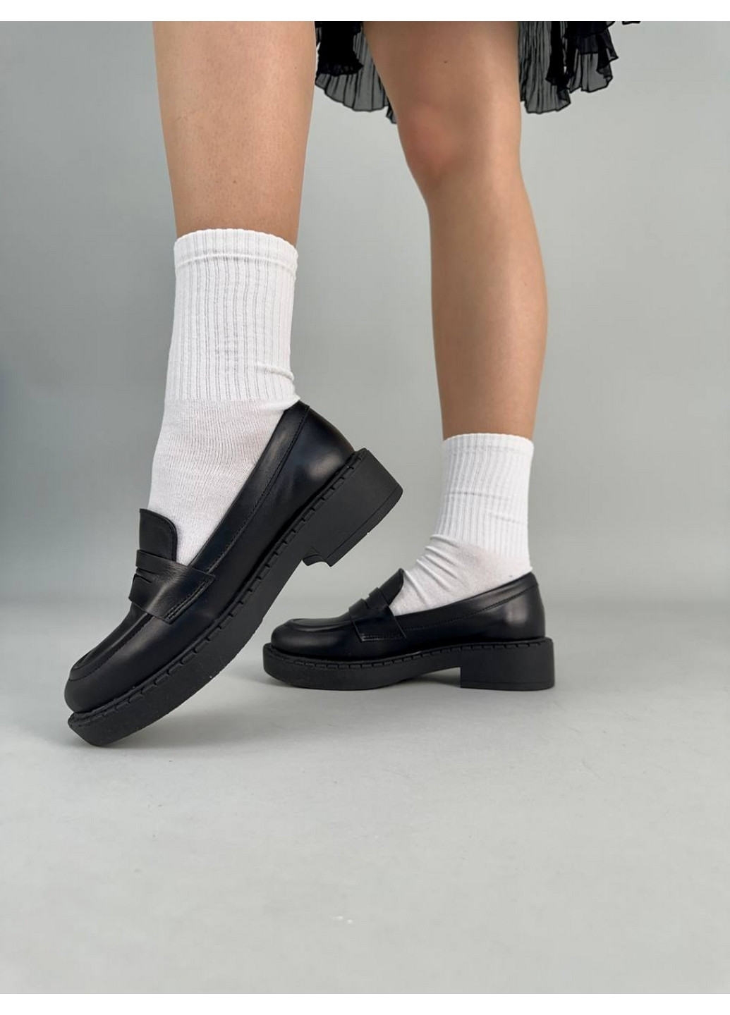 VZUTIK Жіночі шкіряні лофери 39 чорний з натуральна шкіра, україна — демісезон (262374961)