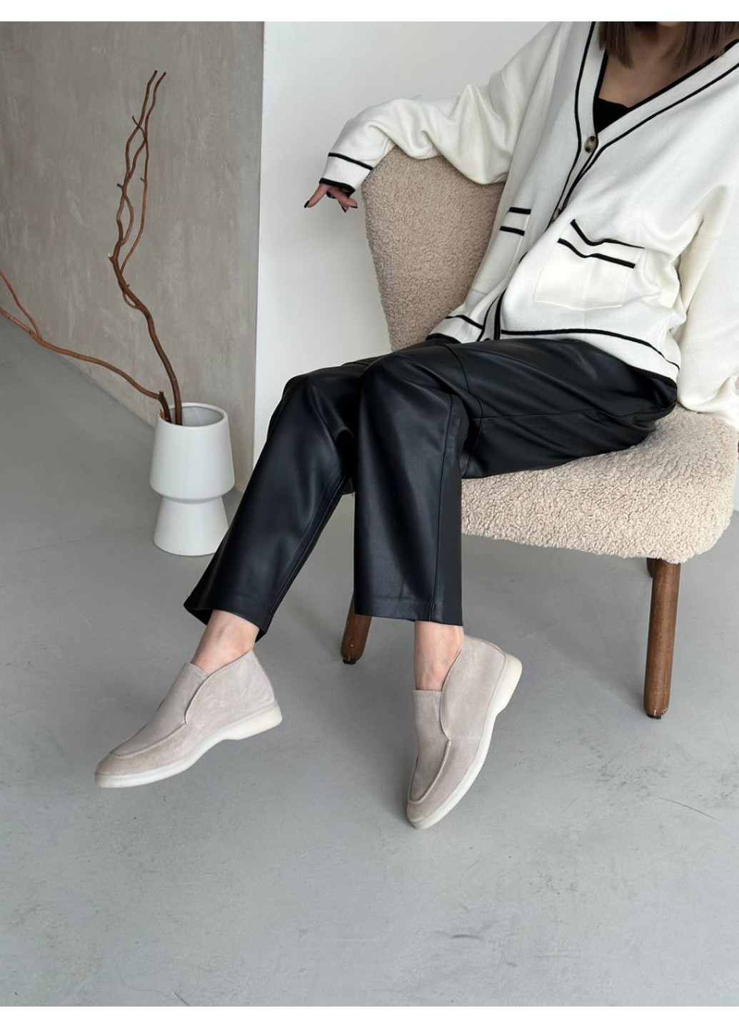 VZUTIK Женские замшевые лоферы 40 песочный з натуральная замша, украина — демисезон (262375141)