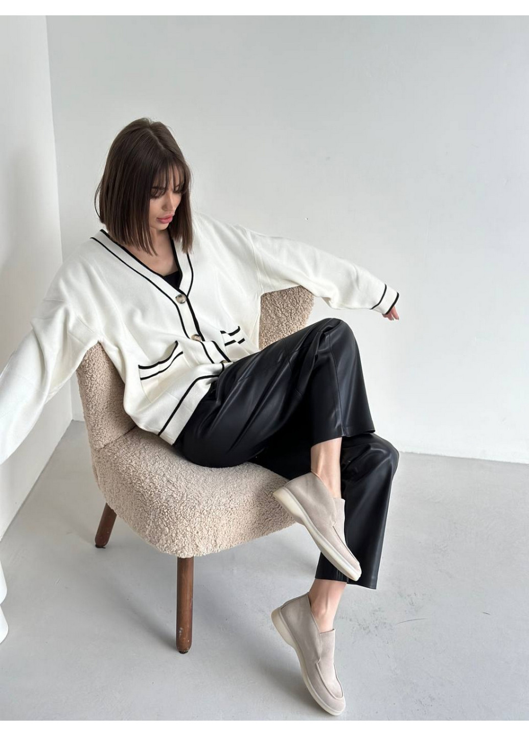 VZUTIK Женские замшевые лоферы 40 песочный з натуральная замша, украина — демисезон (262375141)