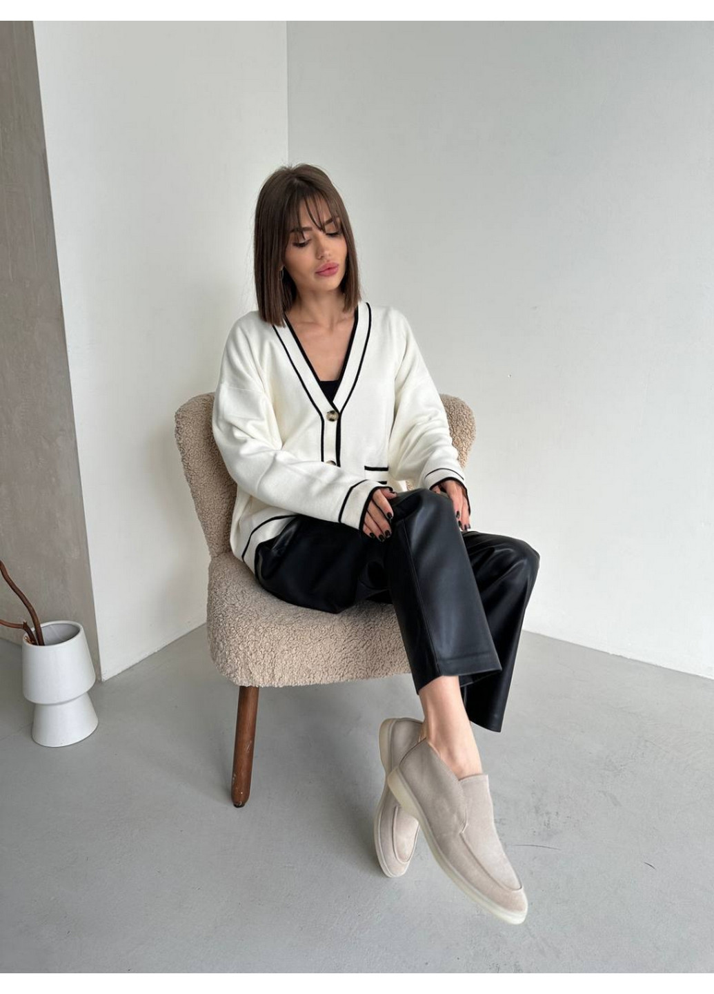 VZUTIK Женские замшевые лоферы 40 песочный з натуральная замша, украина — демисезон (262375141)