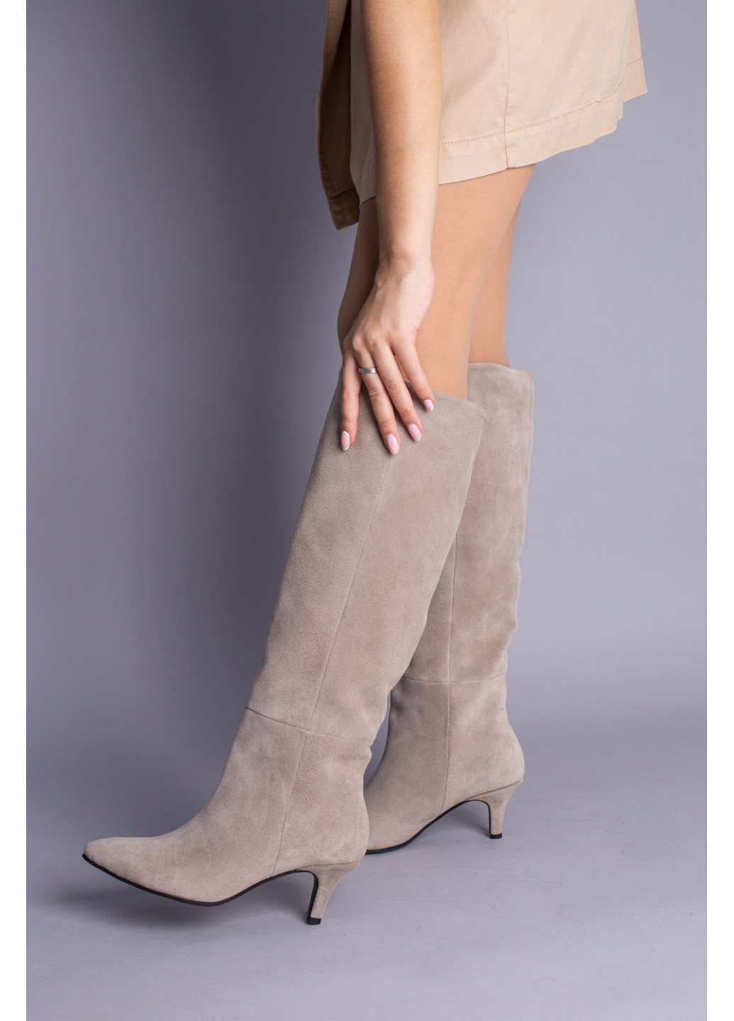 Осенние женские замшевые сапоги-трубы 36 VZUTIK