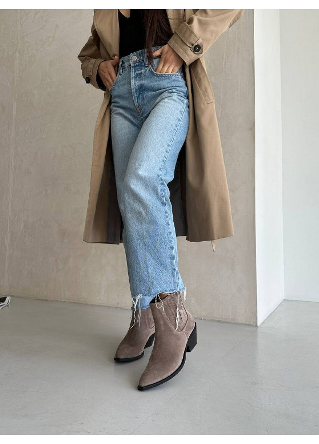 Осенние женские замшевые казаки на каблуке 41 VZUTIK