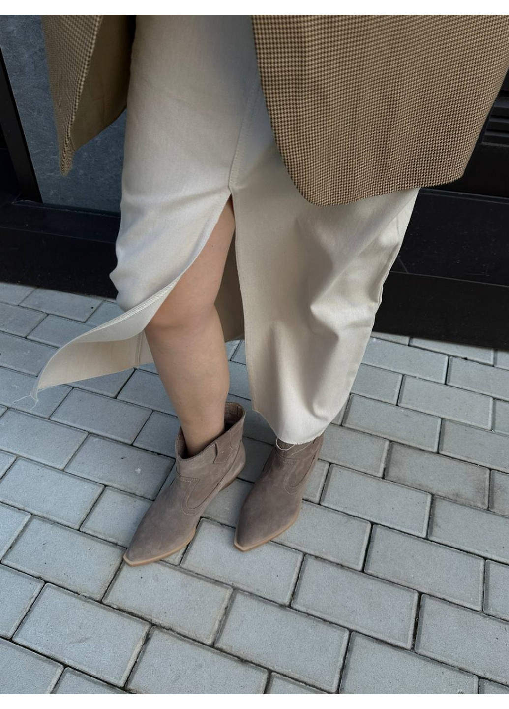 Осенние женские замшевые казаки на каблуке 37 VZUTIK