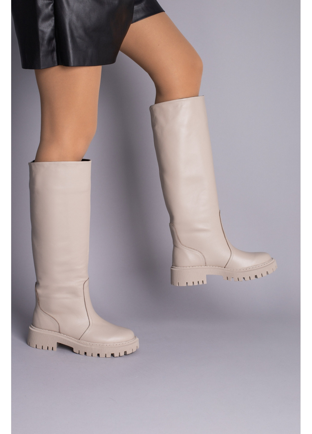 Жіночі шкіряні чоботи-труби 39 VZUTIK (262374667)