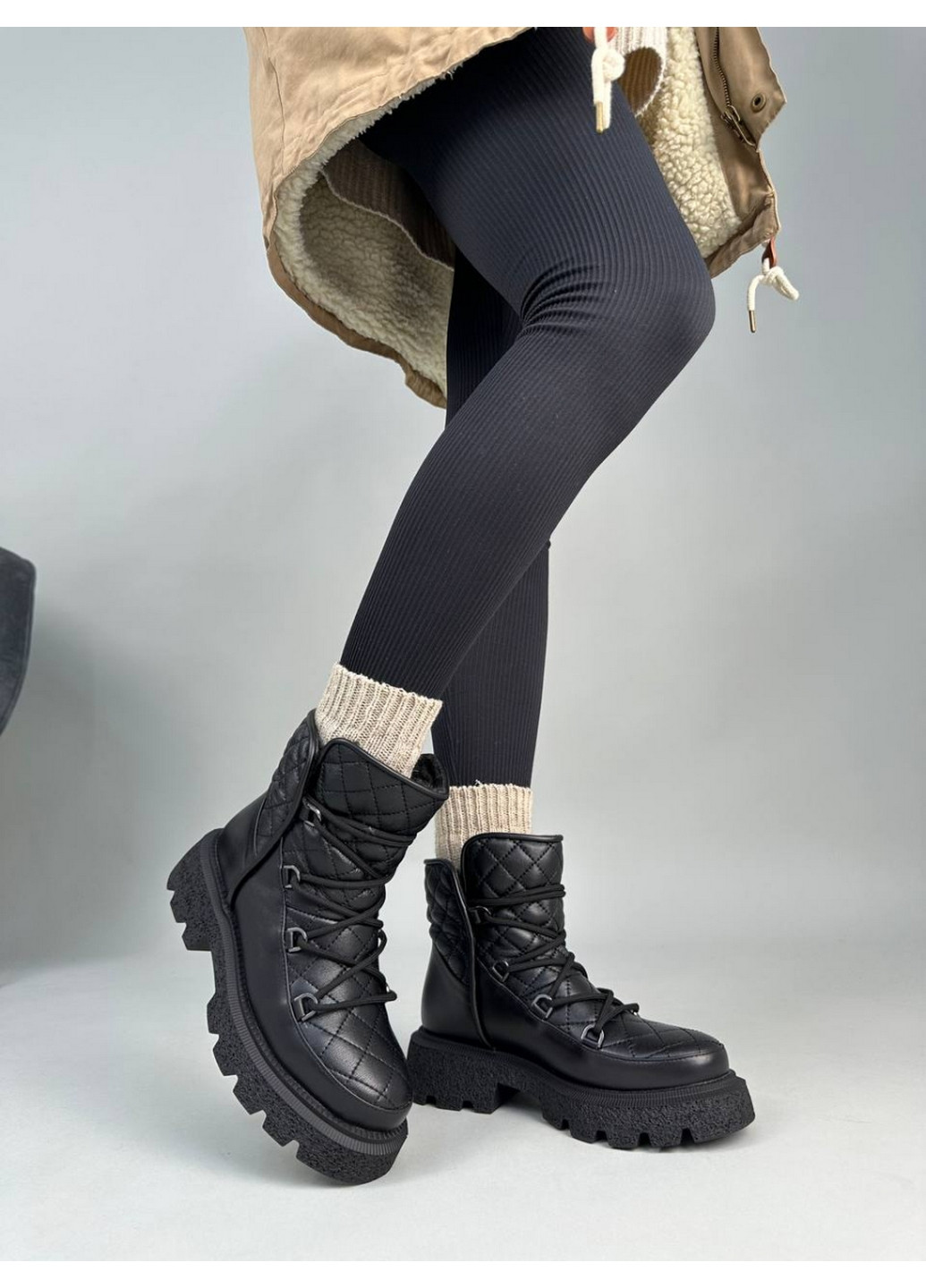 Зимние женские кожаные ботинки 36 VZUTIK