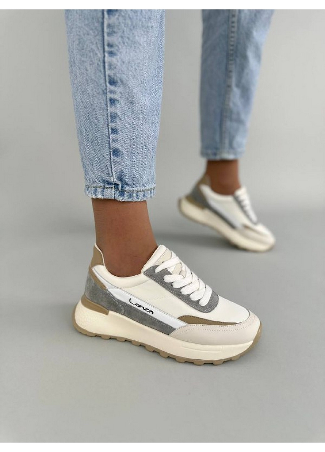 Женские кожаные кроссовки 40 VZUTIK белые демисезоны (262374675)