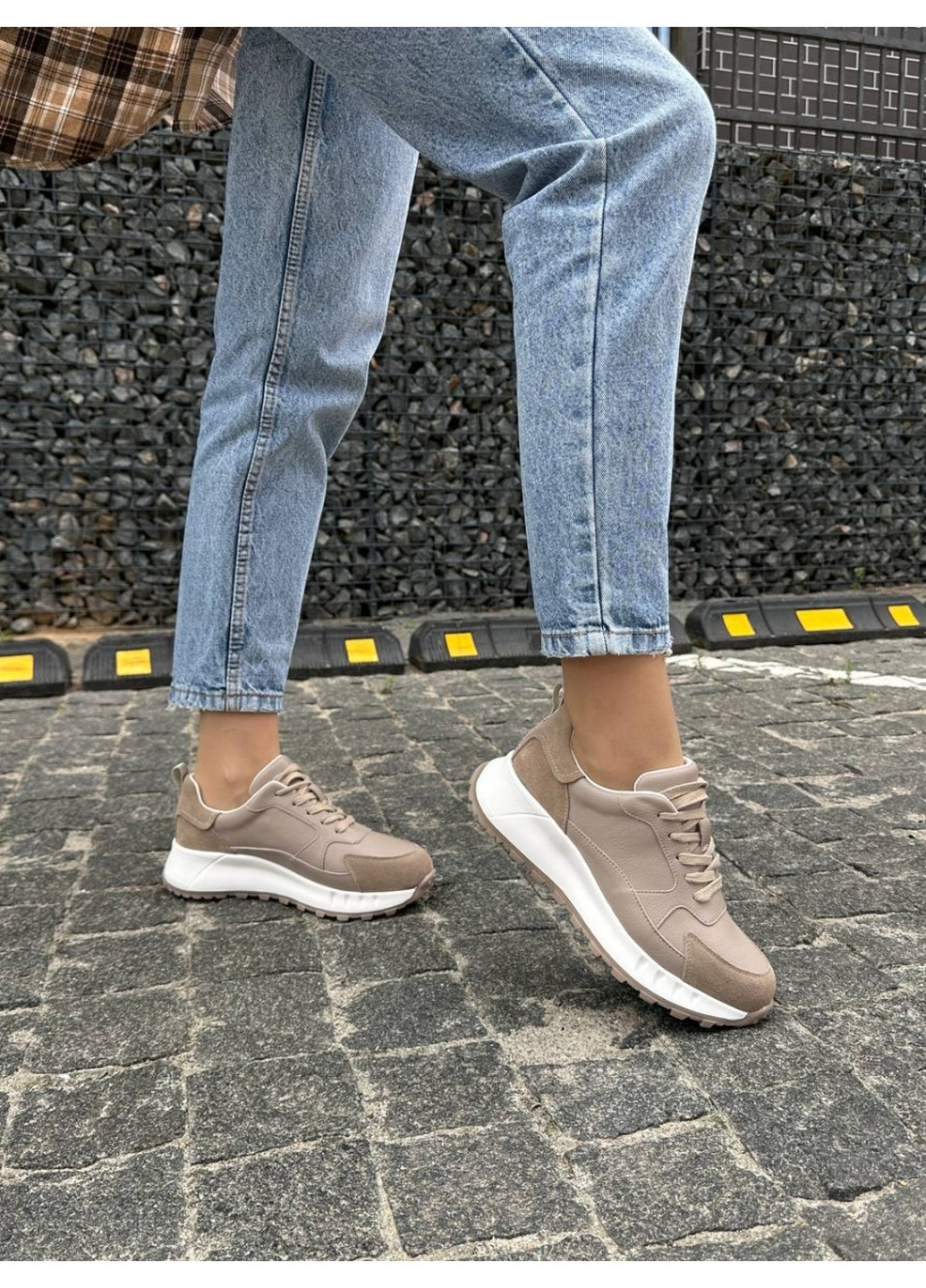 Женские кожаные кроссовки 36 VZUTIK бежевые демисезоны (262375236)