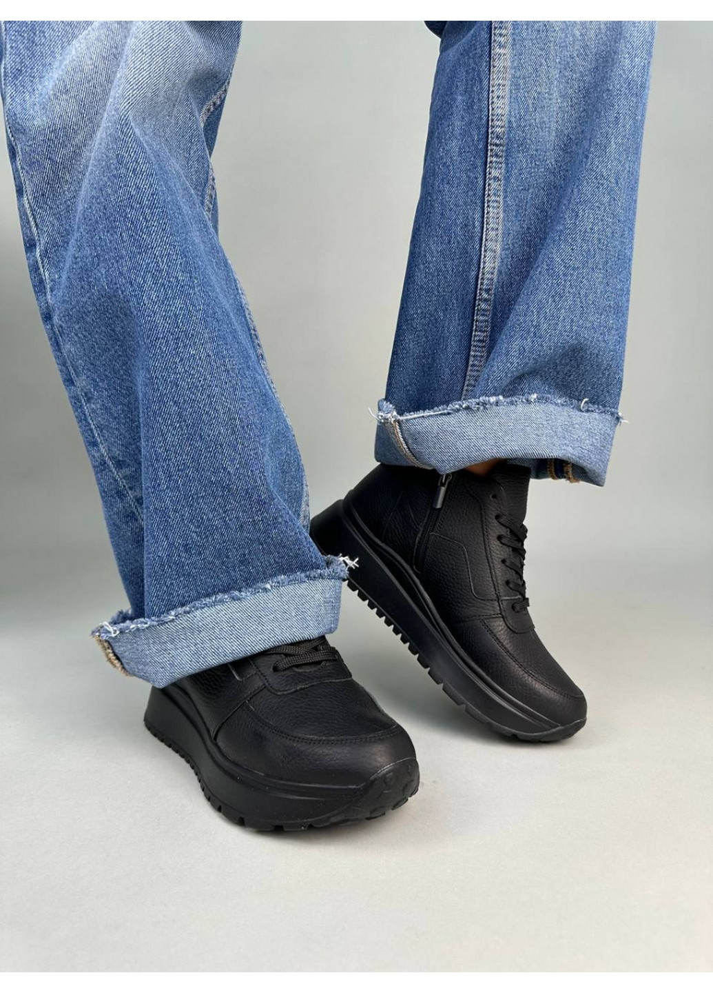 Женские кожаные кроссовки 40 VZUTIK чёрные демисезоны (262374751)