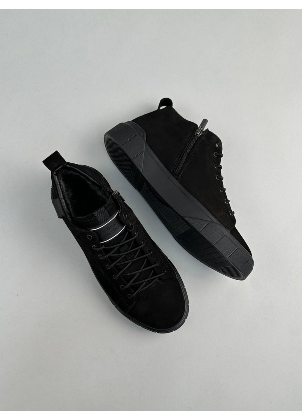 Черные зимние мужские ботинки из нубука 41 VZUTIK