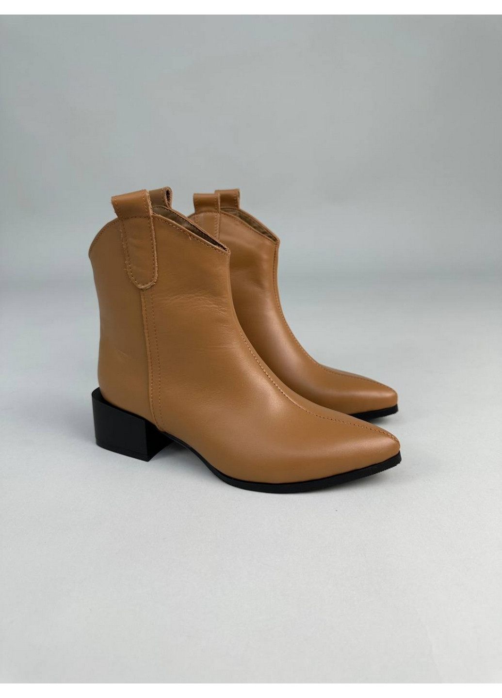 Жіночі шкіряні козаки на підборах 41 VZUTIK (262378302)