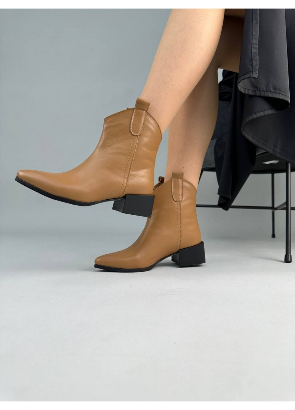 Жіночі шкіряні козаки на підборах 41 VZUTIK (262378302)