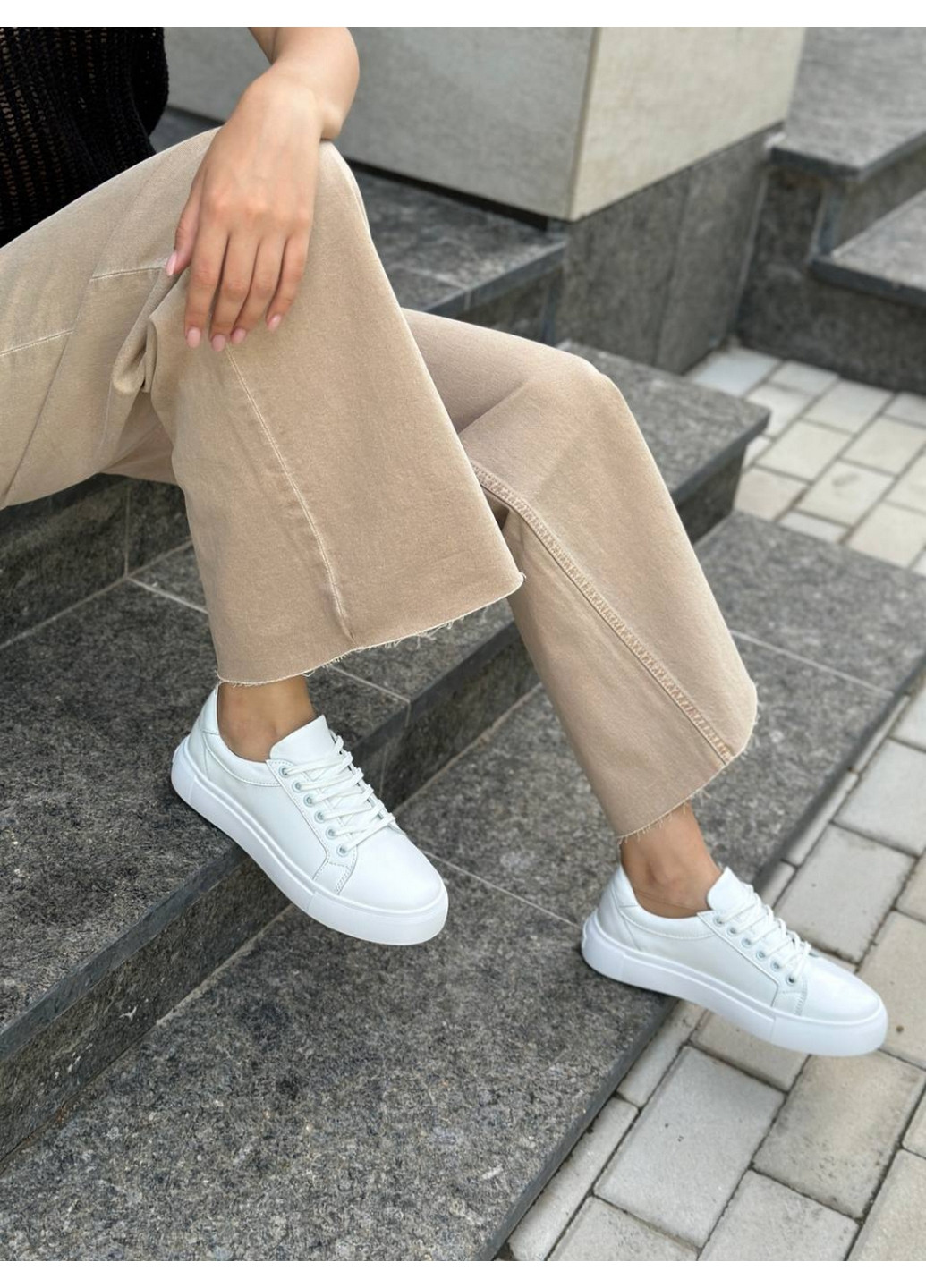 Білі жіночі шкіряні кеди 37 VZUTIK