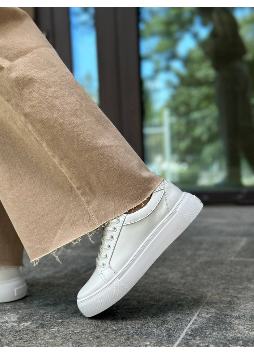 Білі жіночі шкіряні кеди 37 VZUTIK