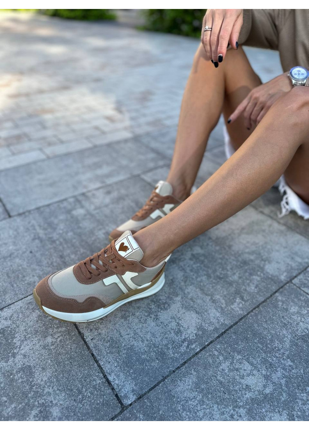 Жіночі замшеві кросівки 40 VZUTIK коричневі демісезони (262376506)