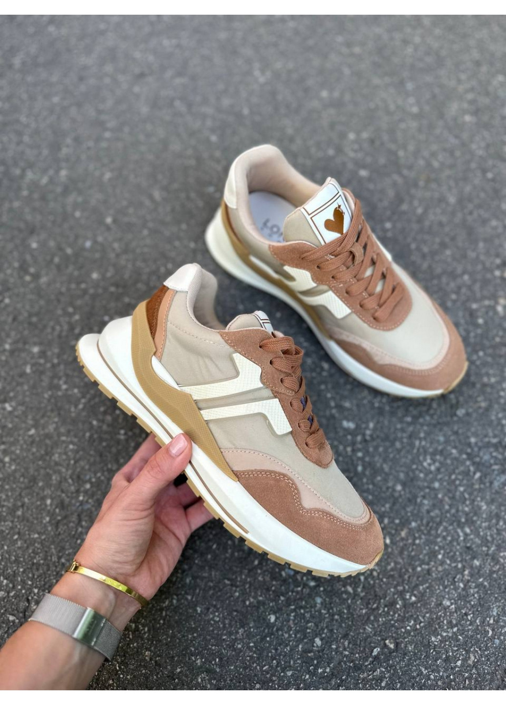 Жіночі замшеві кросівки 40 VZUTIK коричневі демісезони (262376506)