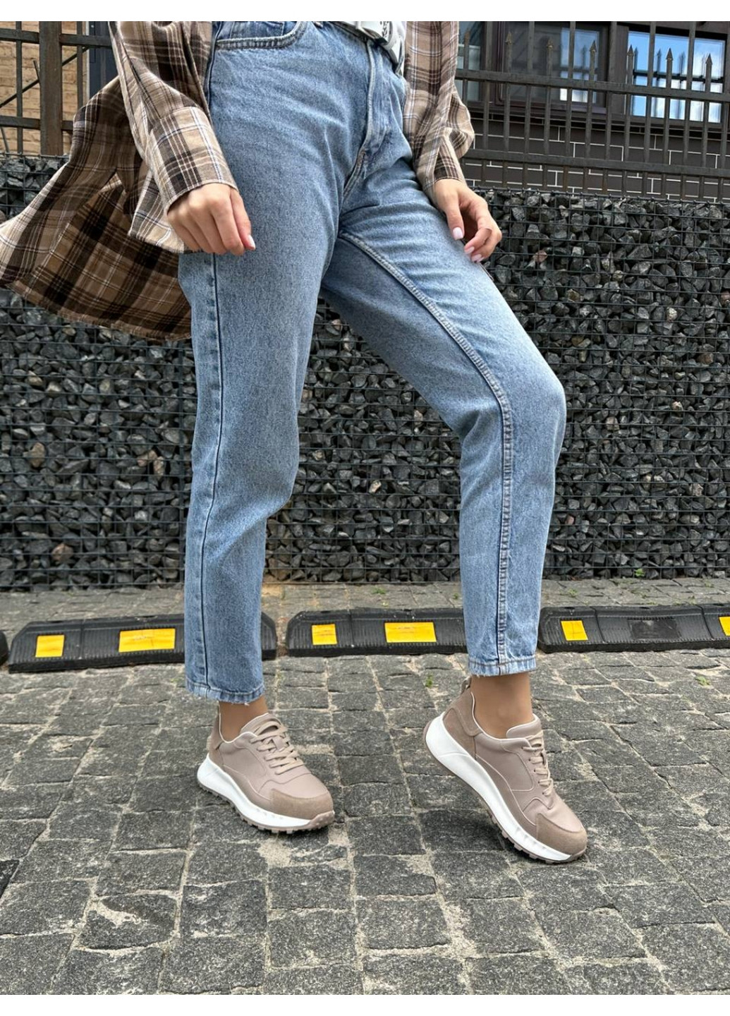 Женские кожаные кроссовки 36 VZUTIK бежевые демисезоны (262376510)