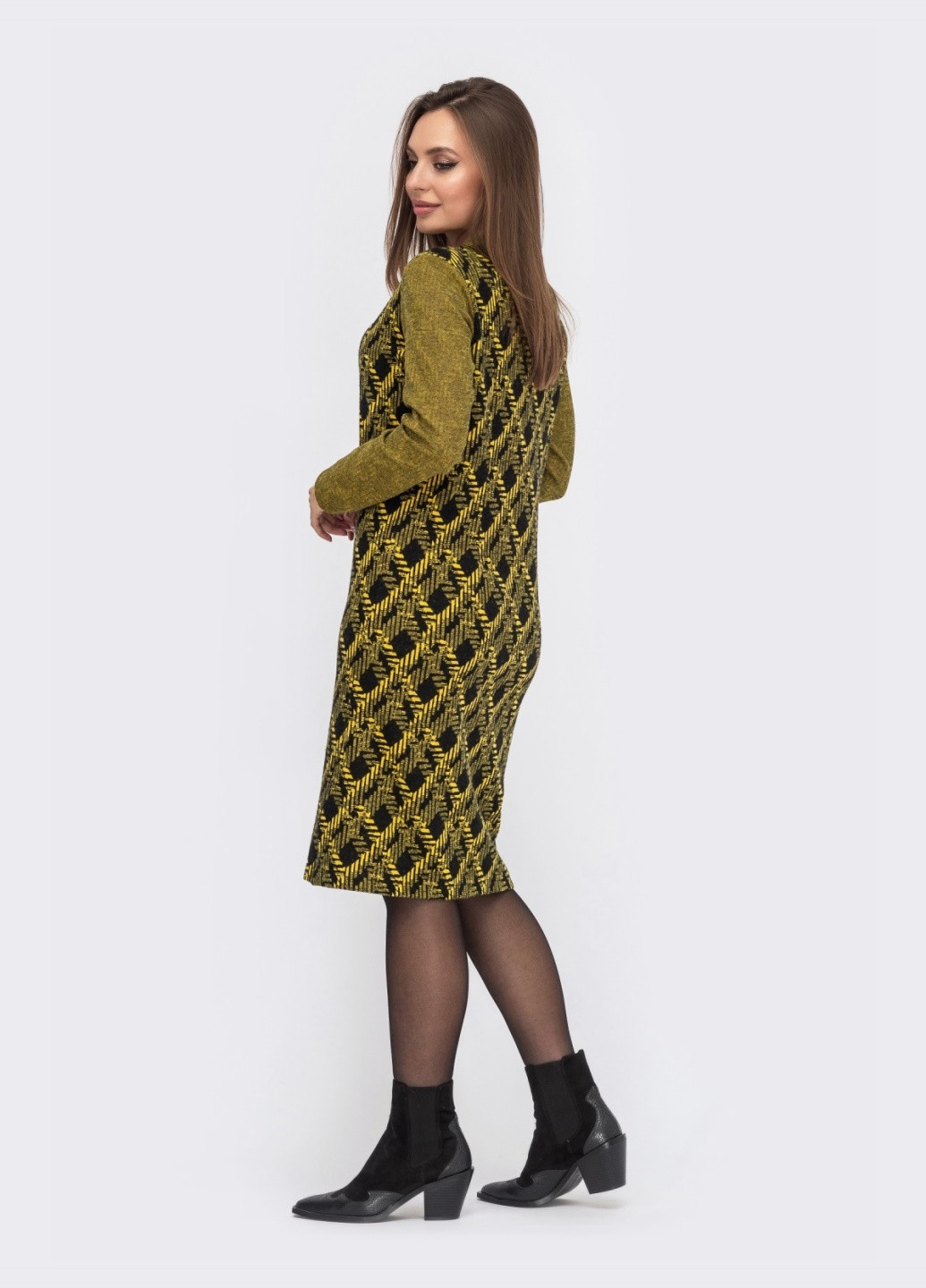 Желтое желтое платье прямого силуэта из жаккарда с принтом Dressa