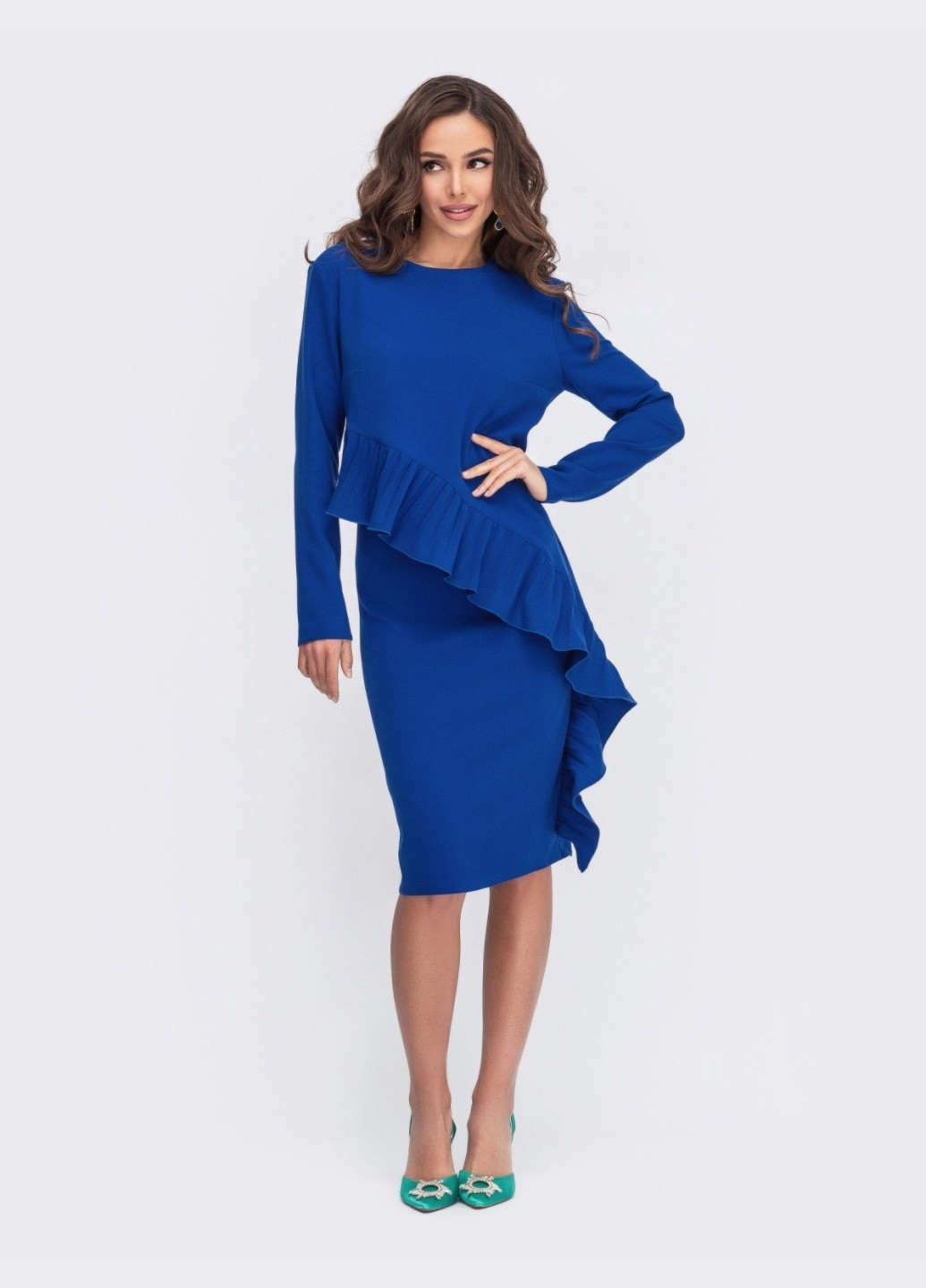 Синее коктейльное платье синего цвета с плиссированной оборкой Dressa
