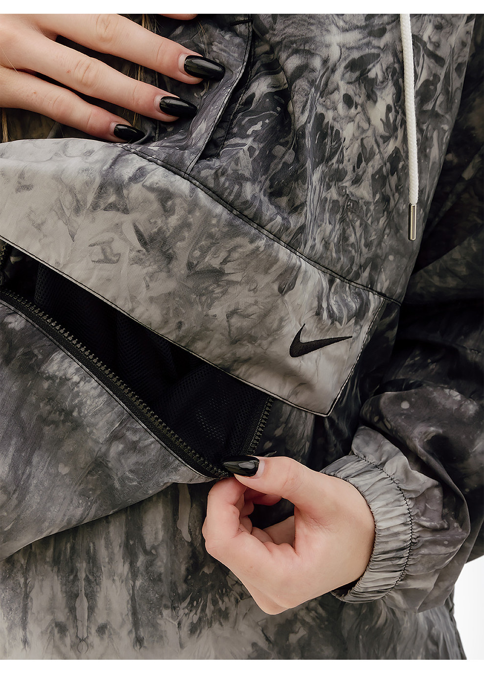 Комбинированная демисезонная женская куртка w nsw wave dye wvn po jkt a3 комбинированный Nike