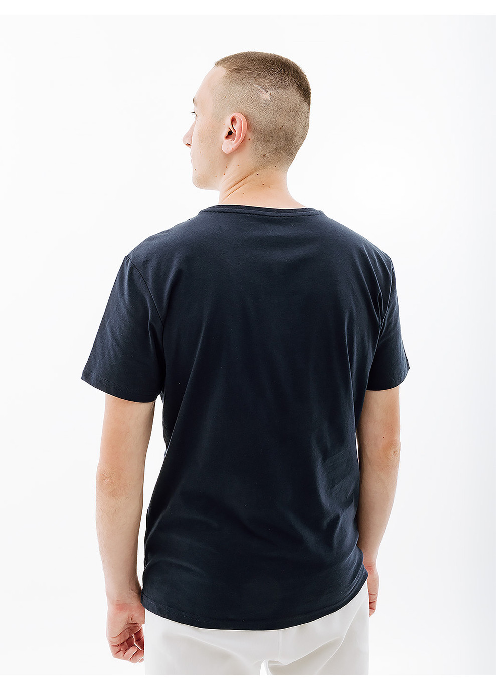 Синяя мужская футболка helly hansenhoreline t-shirt 2.0 синий Helly Hansen