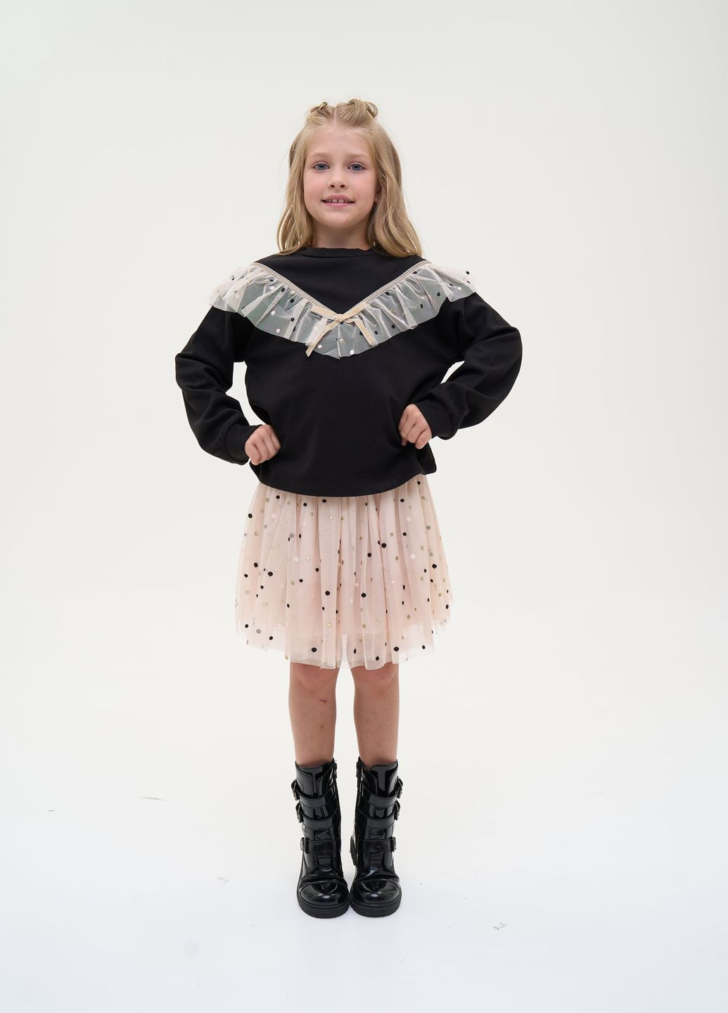 Yumster стильный свитшот со вставкой из фатина однотонный черный кэжуал полиэстер