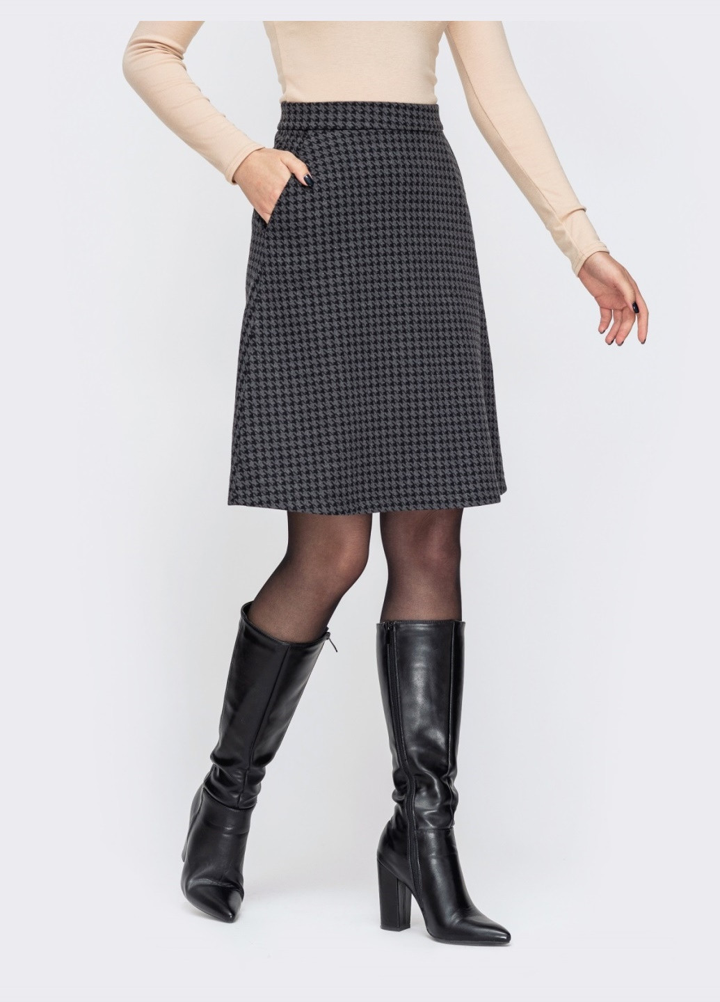 Серая юбка-трапеция из жаккарда с узором «гусиная лапка» серая Dressa