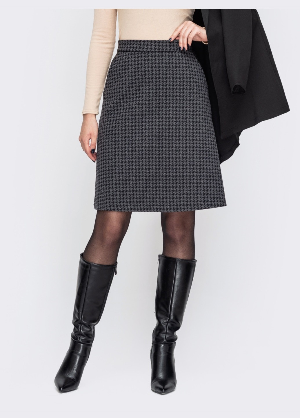 Серая юбка-трапеция из жаккарда с узором «гусиная лапка» серая Dressa