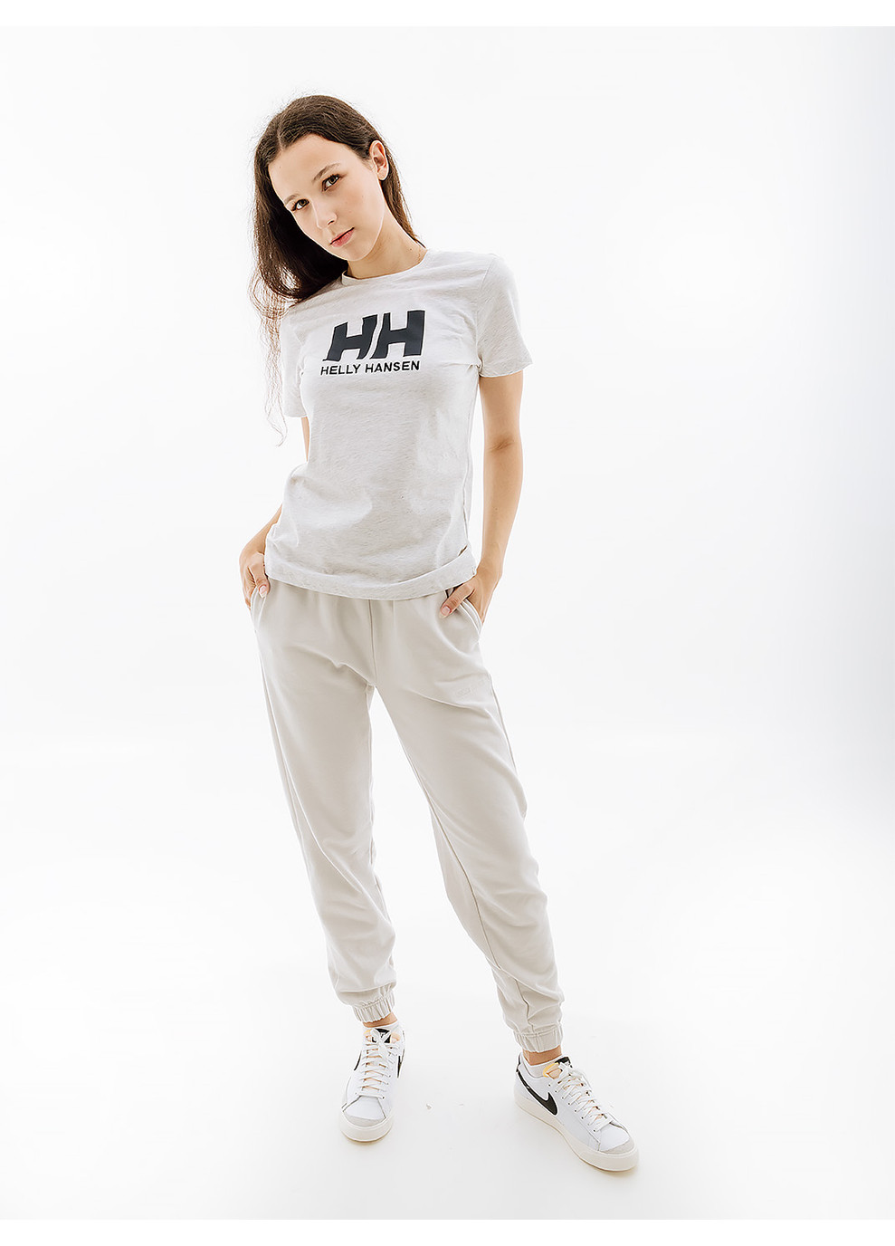 Сіра демісезон жіноча футболка hely hansen w hh logo t-shirt сірий Helly Hansen