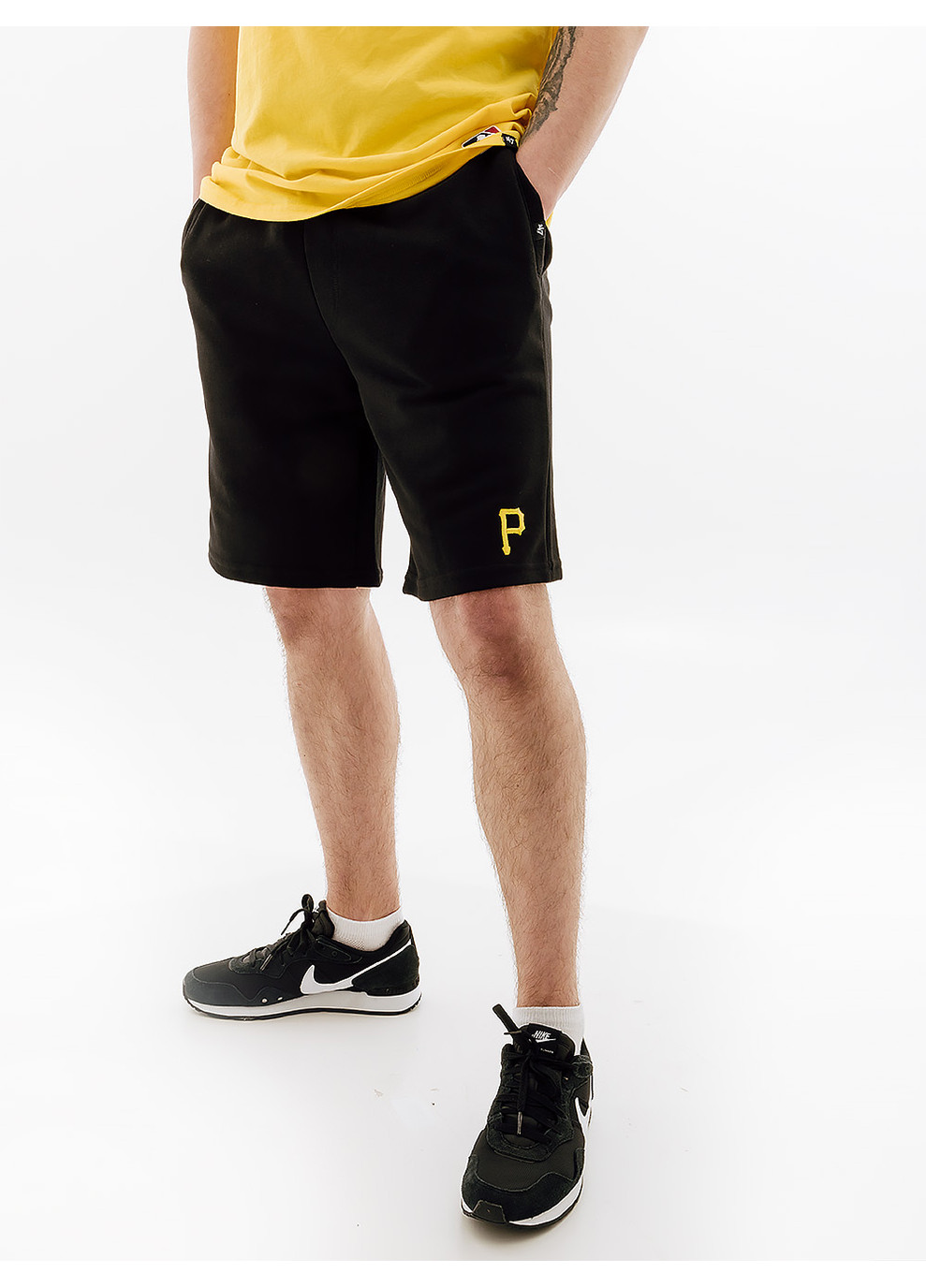 Мужские Шорты PITTSBURGH PIRATES BASE RUNNER Черный 47 Brand (262451497)