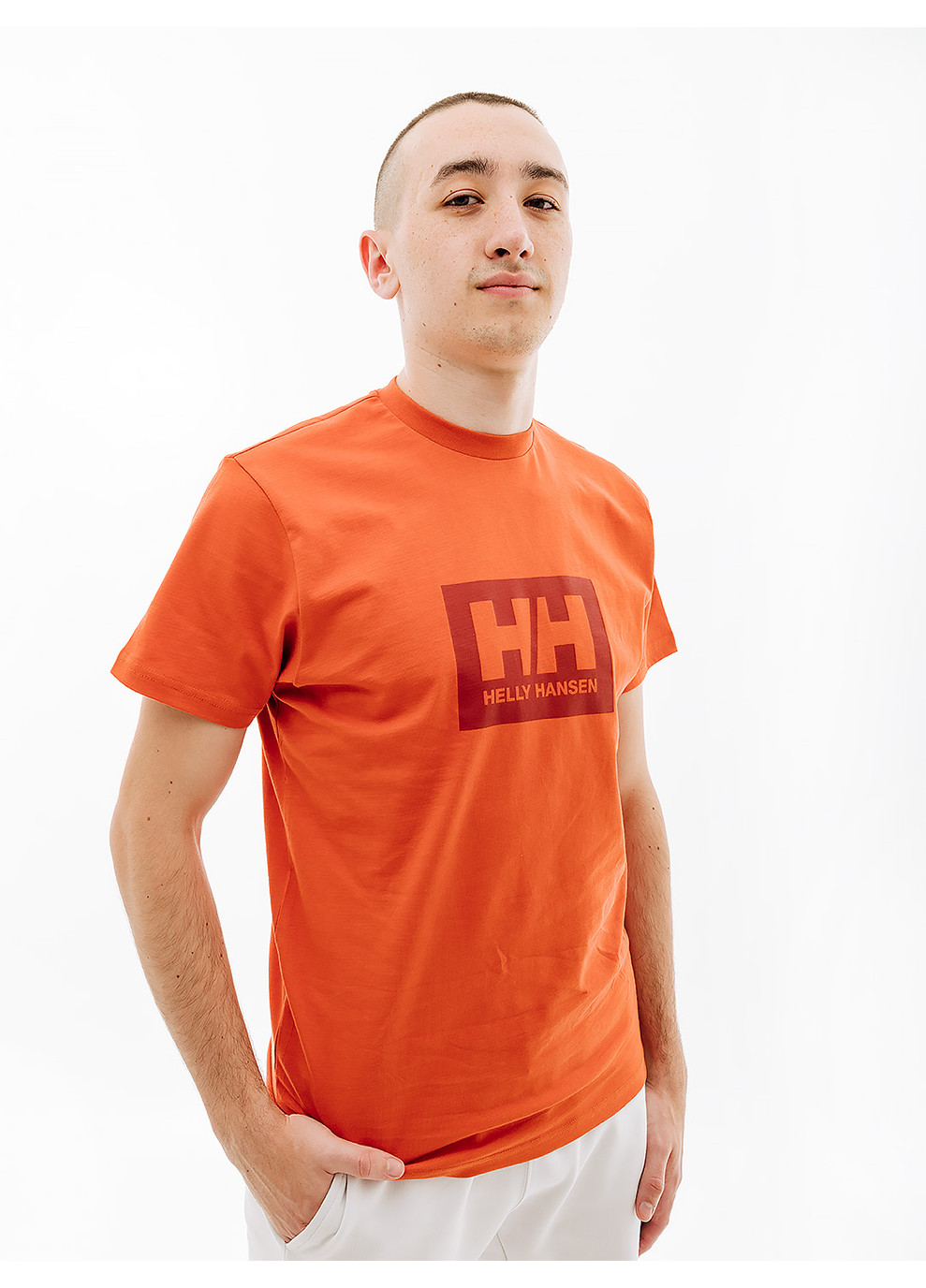 Оранжевая мужская футболка hh box t оранжевый Helly Hansen