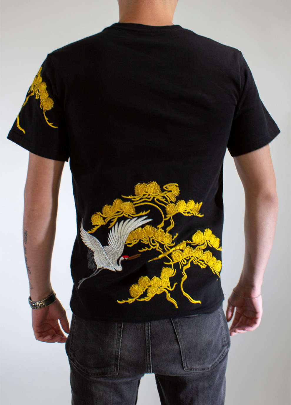 Комбинированная мужская футболка goldenakura black No Brand