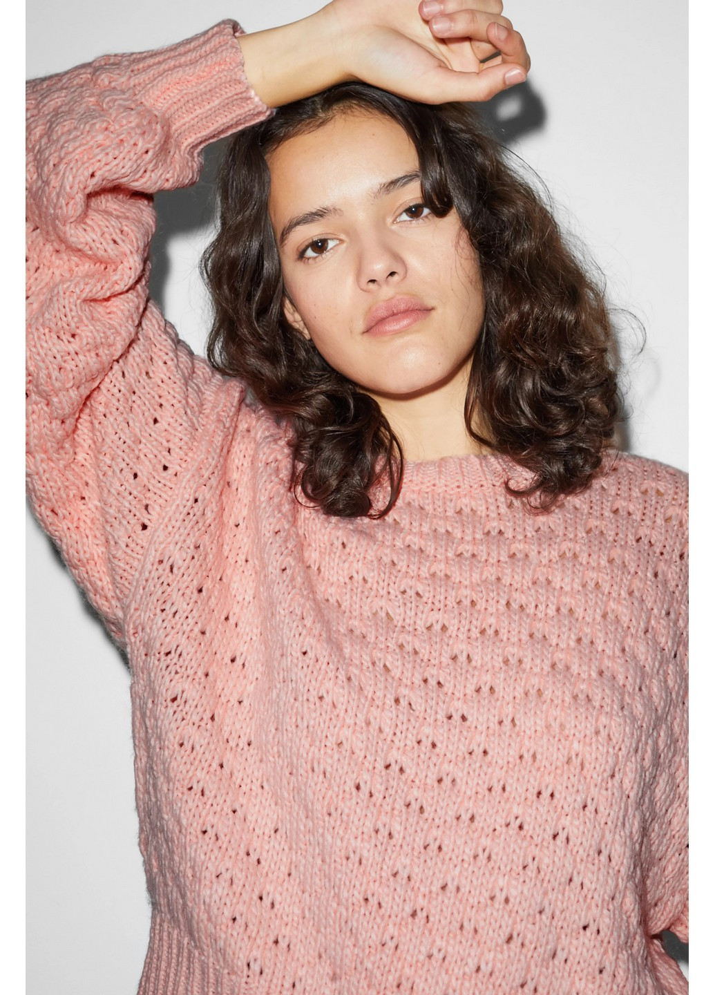 Светло-розовый зимний свитер C&A