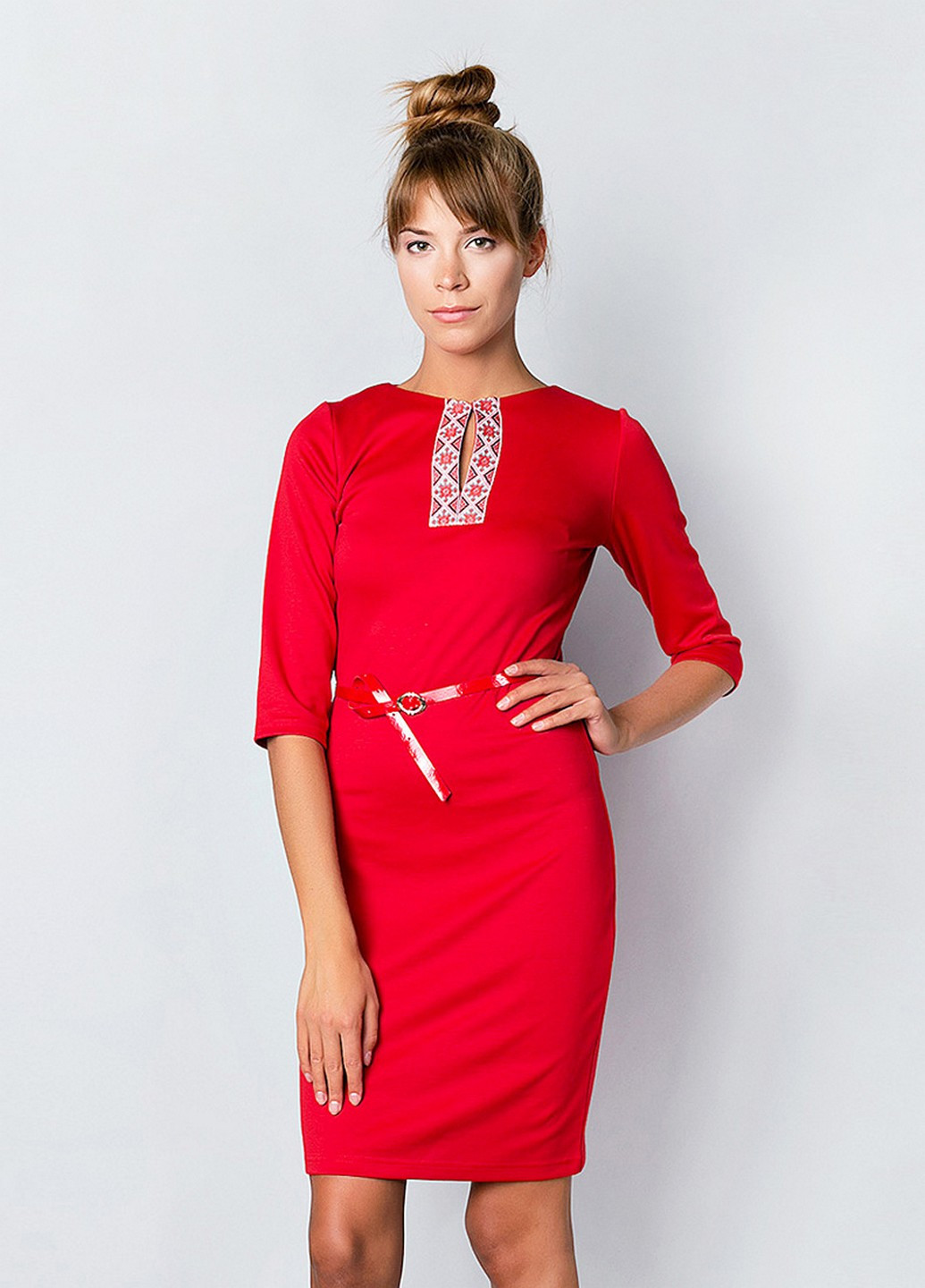Красное кэжуал платье Meggi с орнаментом