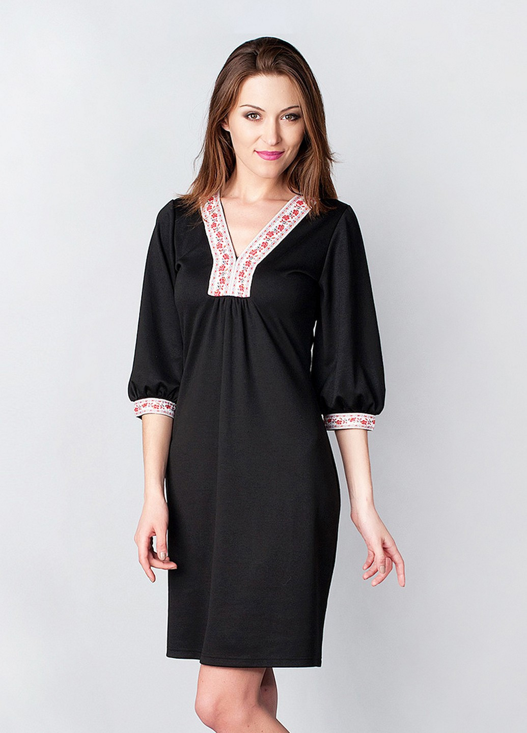 Черное кэжуал платье Meggi с орнаментом