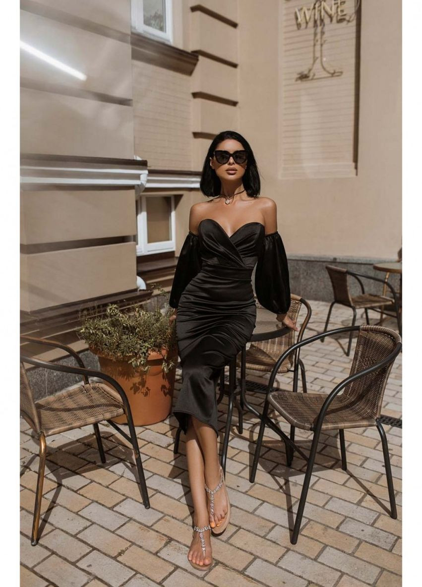 Черное вечернее платье футляр First Woman однотонное