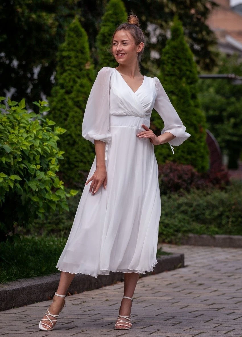 Белое вечернее платье с юбкой-солнце, а-силуэт, на запах FashionYouWant однотонное
