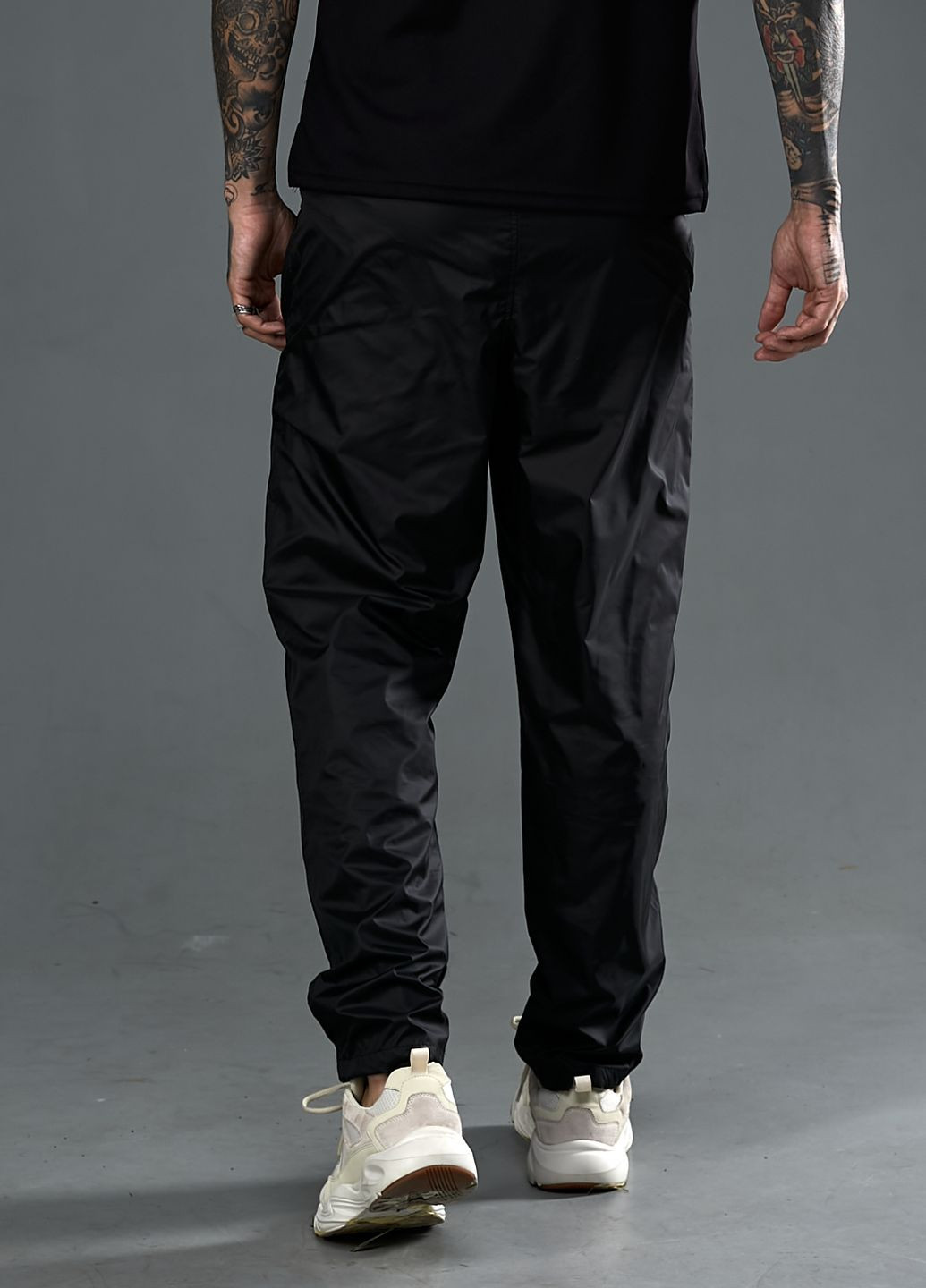 Подовженні спортивні брюки з плащової тканини із сітчатою підкладкою Tailer (262738261)