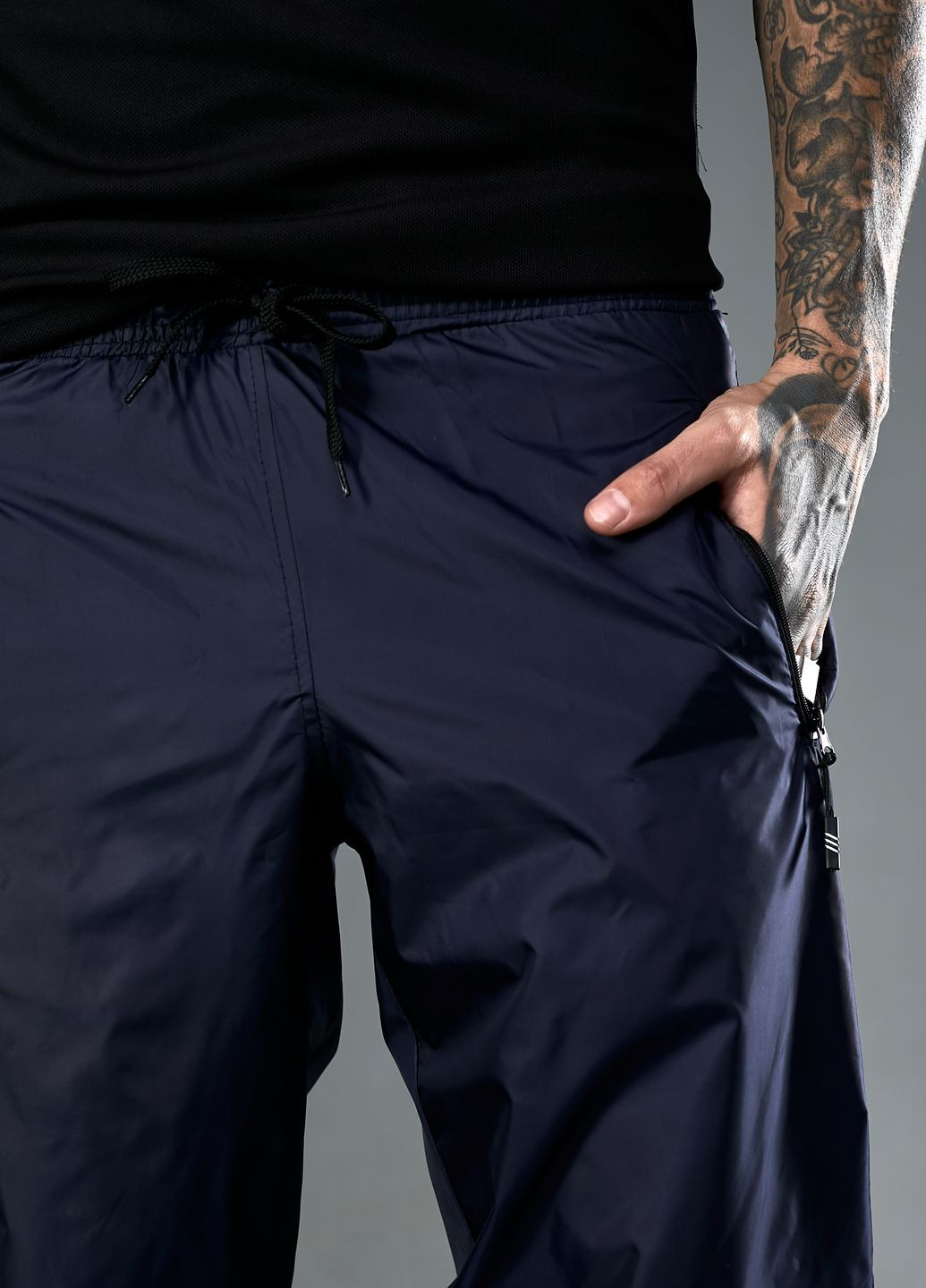 Подовженні спортивні брюки з плащової тканини із сітчатою підкладкою Tailer (262738260)