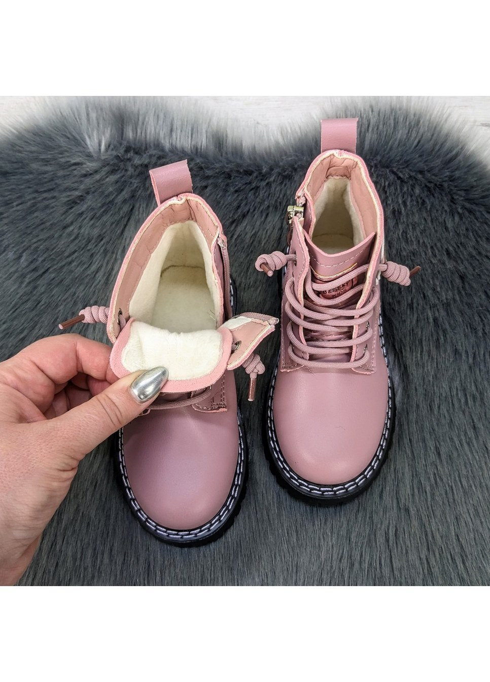 Пудровые повседневные осенние ботинки детские для девочки демисезонные Bessky