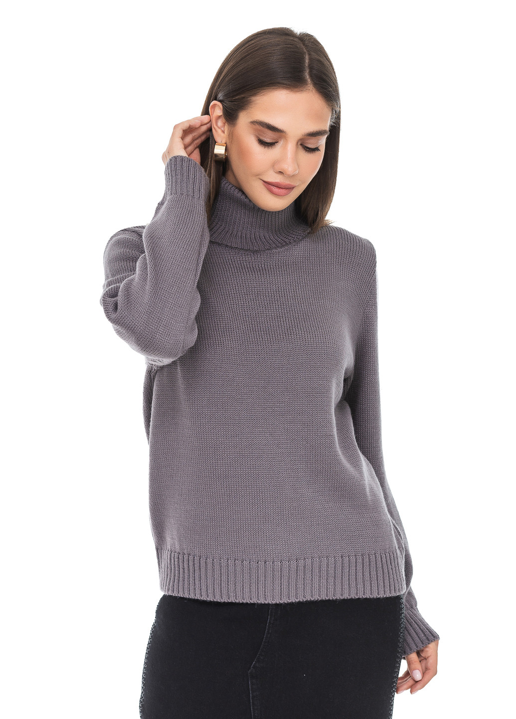 Серый зимний классический женский свитер SVTR