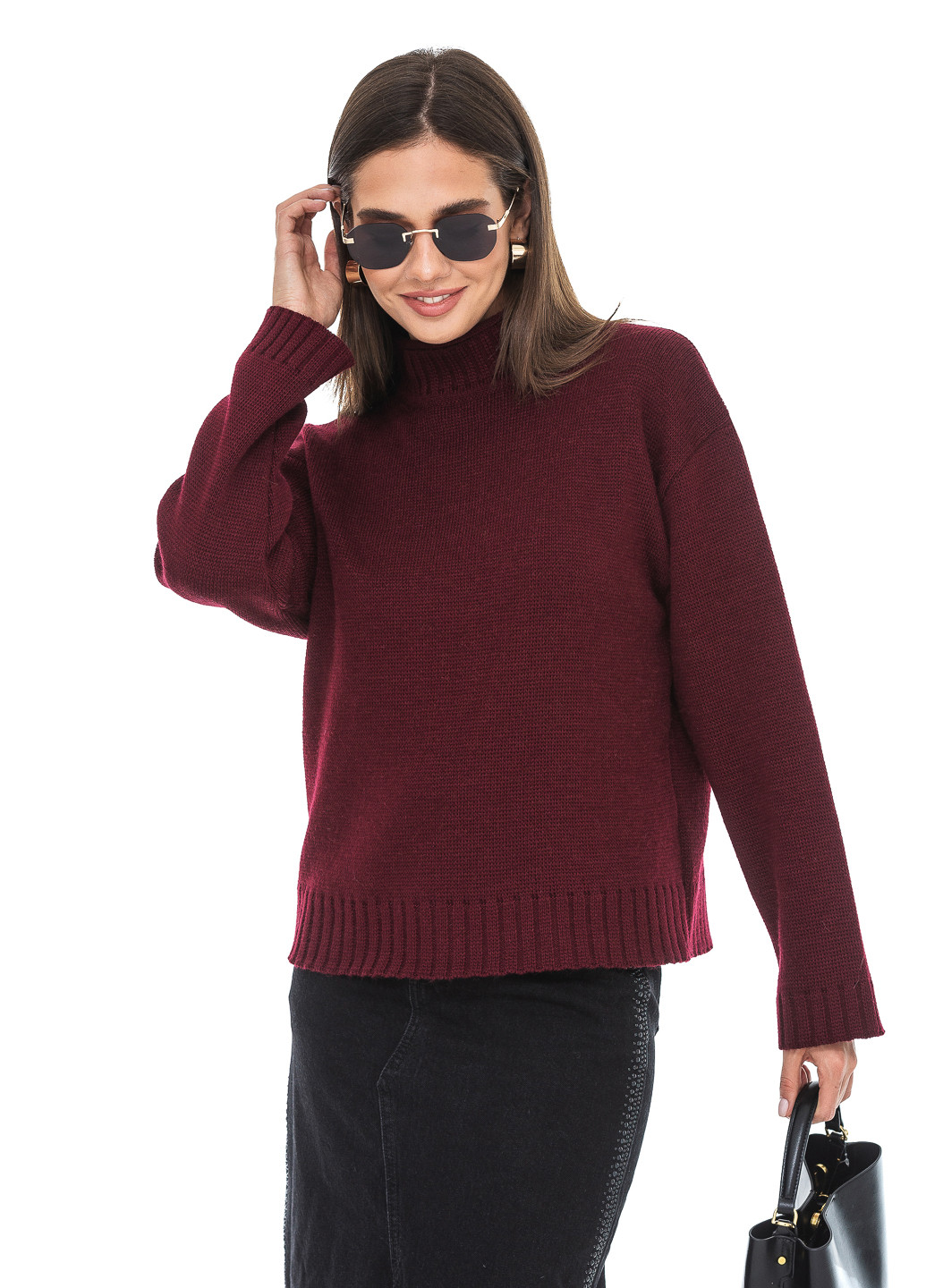 Бордовый свободный свитер - стойка SVTR