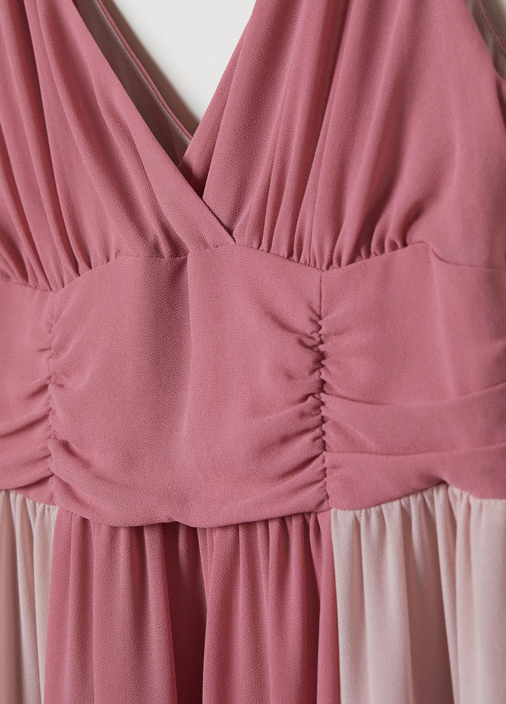 Темно-розовое вечернее платье H&M однотонное