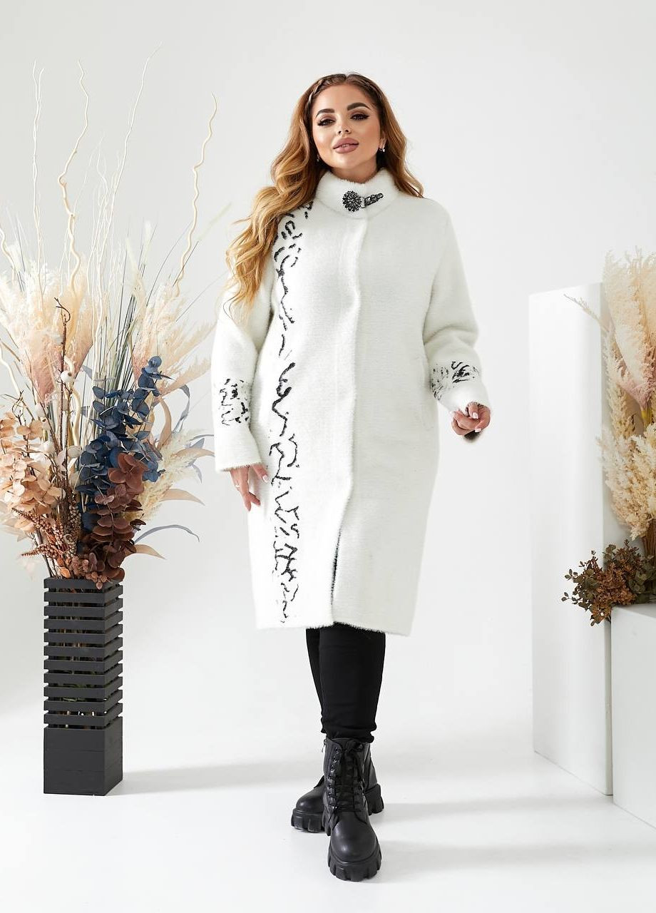 Белое демисезонное Пальто с альпаки Hand Made