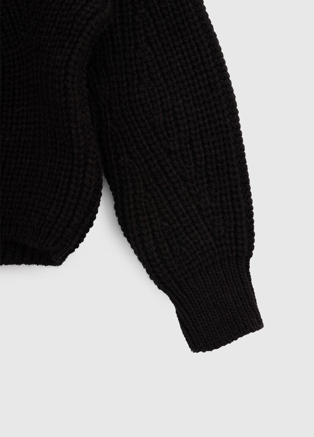 Чорний зимовий светр Toontoy