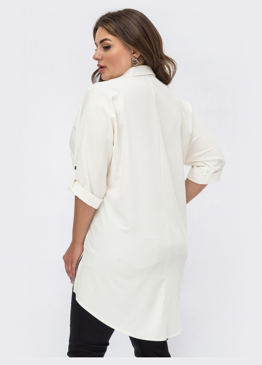 Белая белая блузка из тиара с вышивкой и шлёвками Dressa