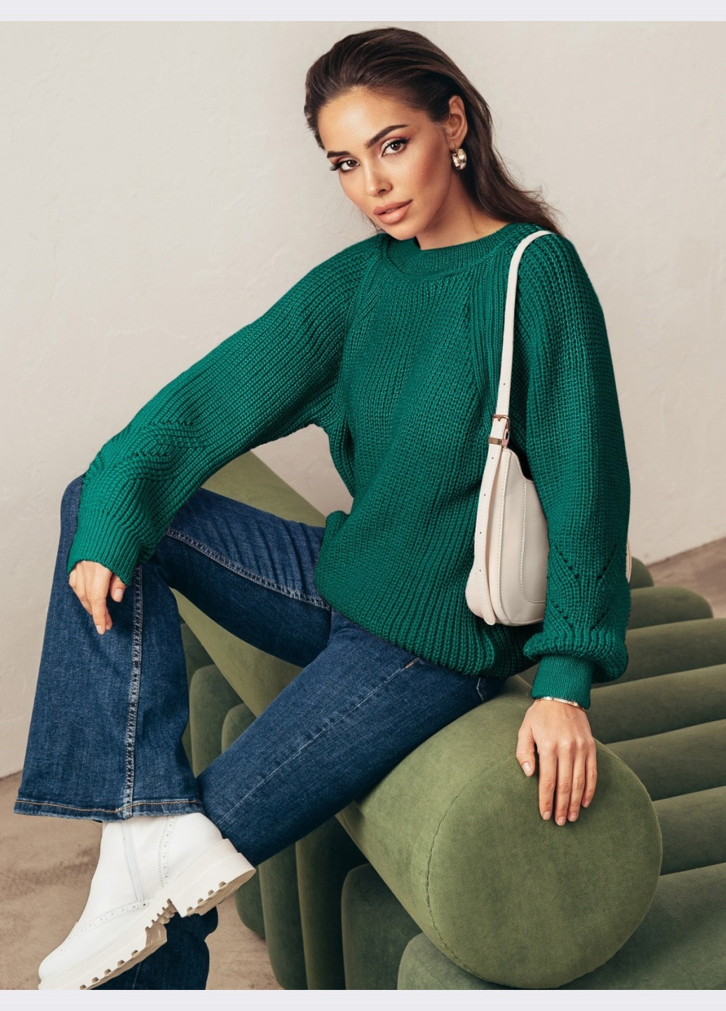 Смарагдовий демісезонний вовняний джемпер вільного крою темно-зелений Dressa