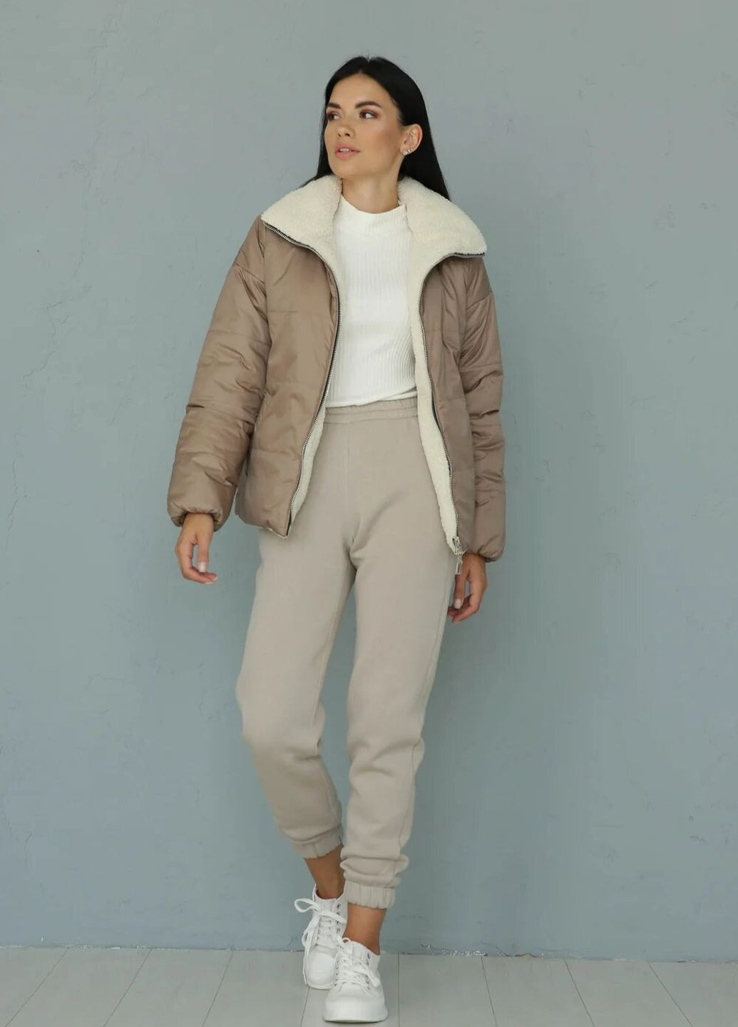 Бежева демісезонна куртка jacket Seventeen